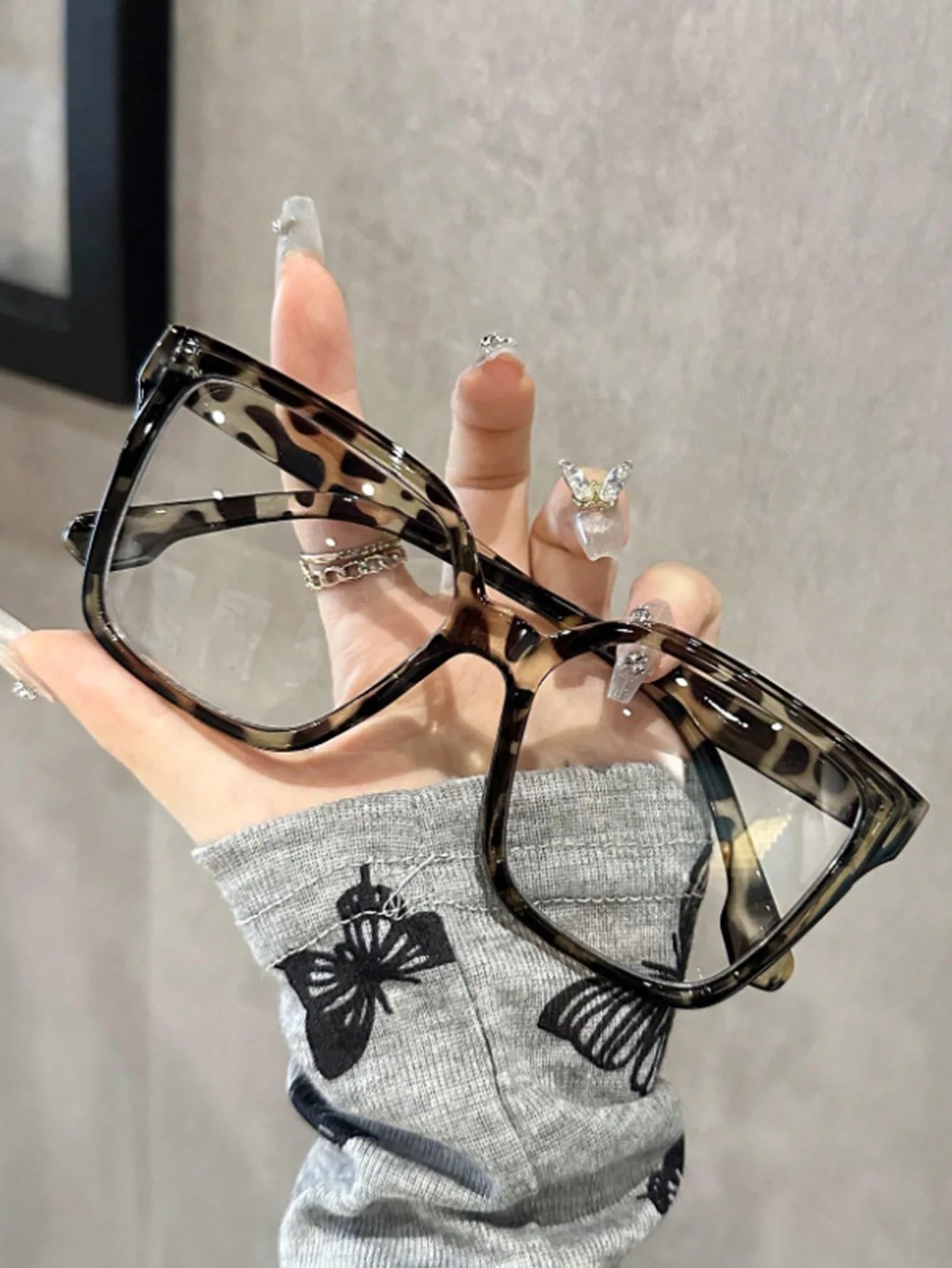 Geometric Fashion Glasses